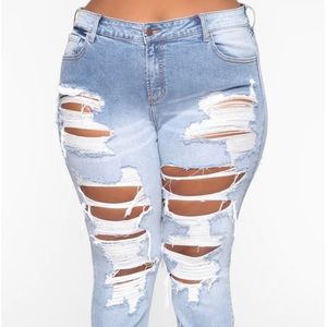 Fashion nova plus size light blue wash skinny jeans